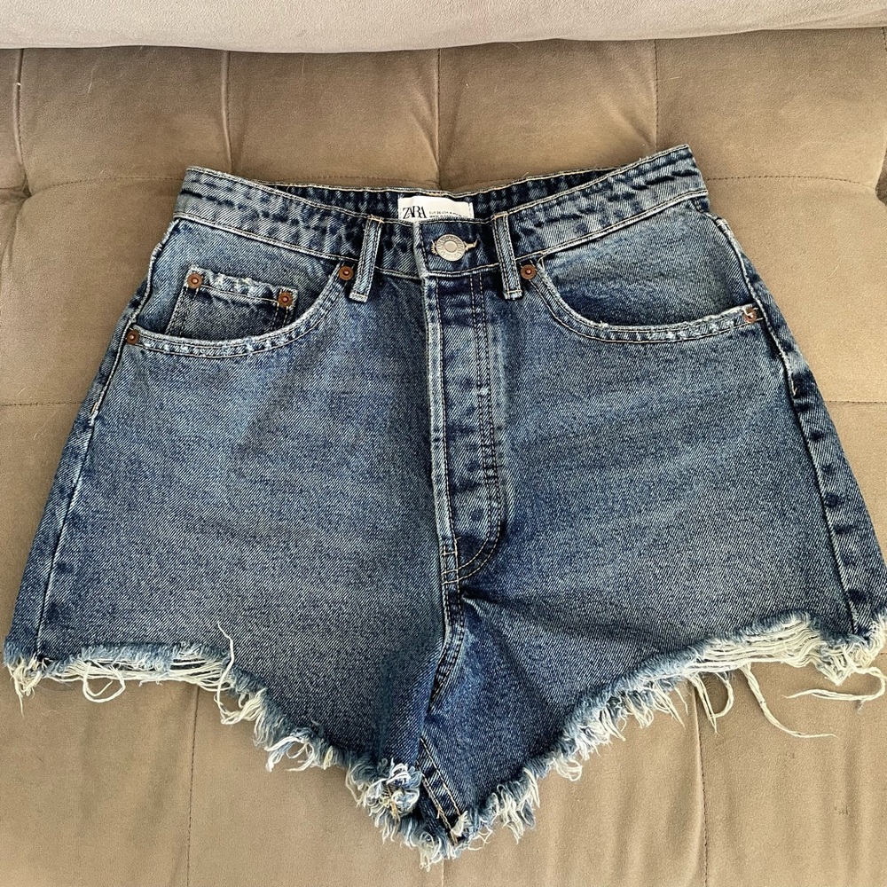 Zara Frayed Hem Blue Jean Shorts